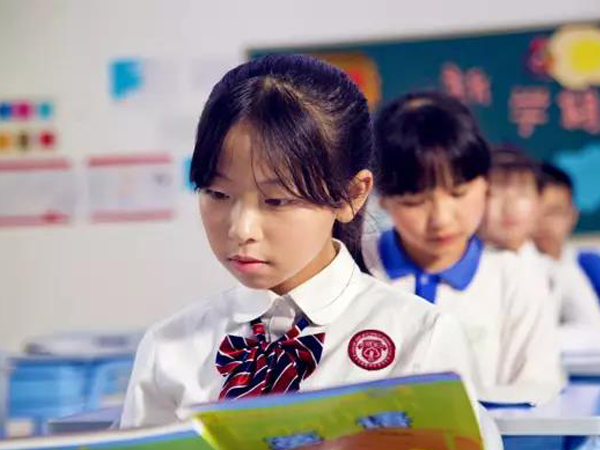 学生